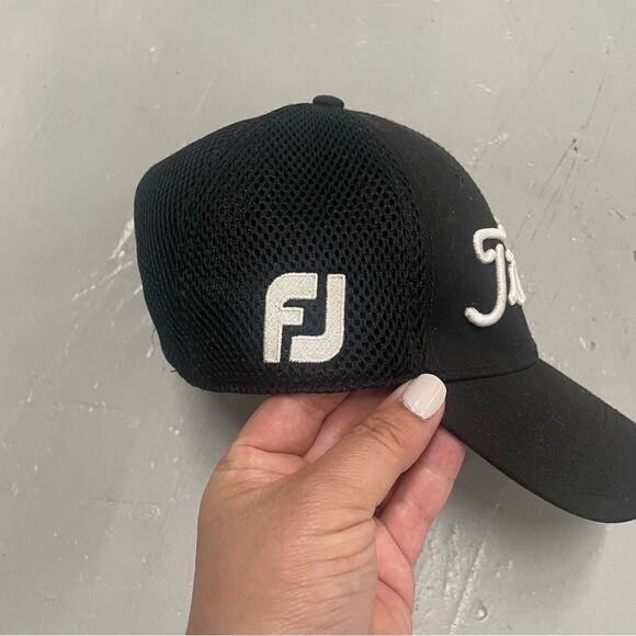 Titleist Footjoy Black Fitted Adult Hat - Picture 5 of 5